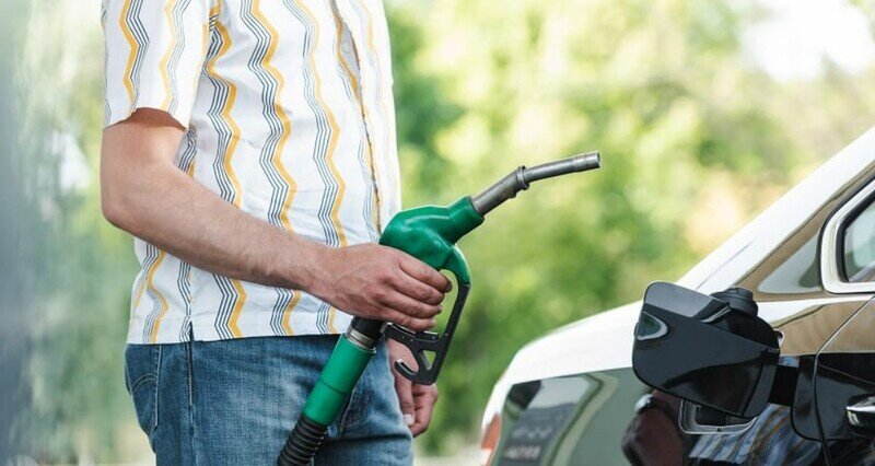 پر کردن بیش از حد باک خودرو چه آسیبهایی به همراه دارد؟