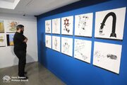 «پوزه‌بند» افتتاح شد/ این نمایشگاه پاسخی طنزآمیز به ادعاهای دشمن است