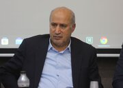 ببینید | پخش غذای نذری توسط مهدی تاج و علی پروین