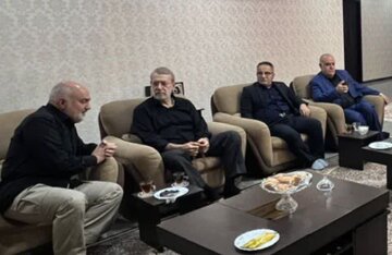 تأکید بر شتاب بخشی بر  حل معضلات استان / بیعت مجدد مردم ولایتمدار خوزستان با رهبر معظم انقلاب اسلامی/