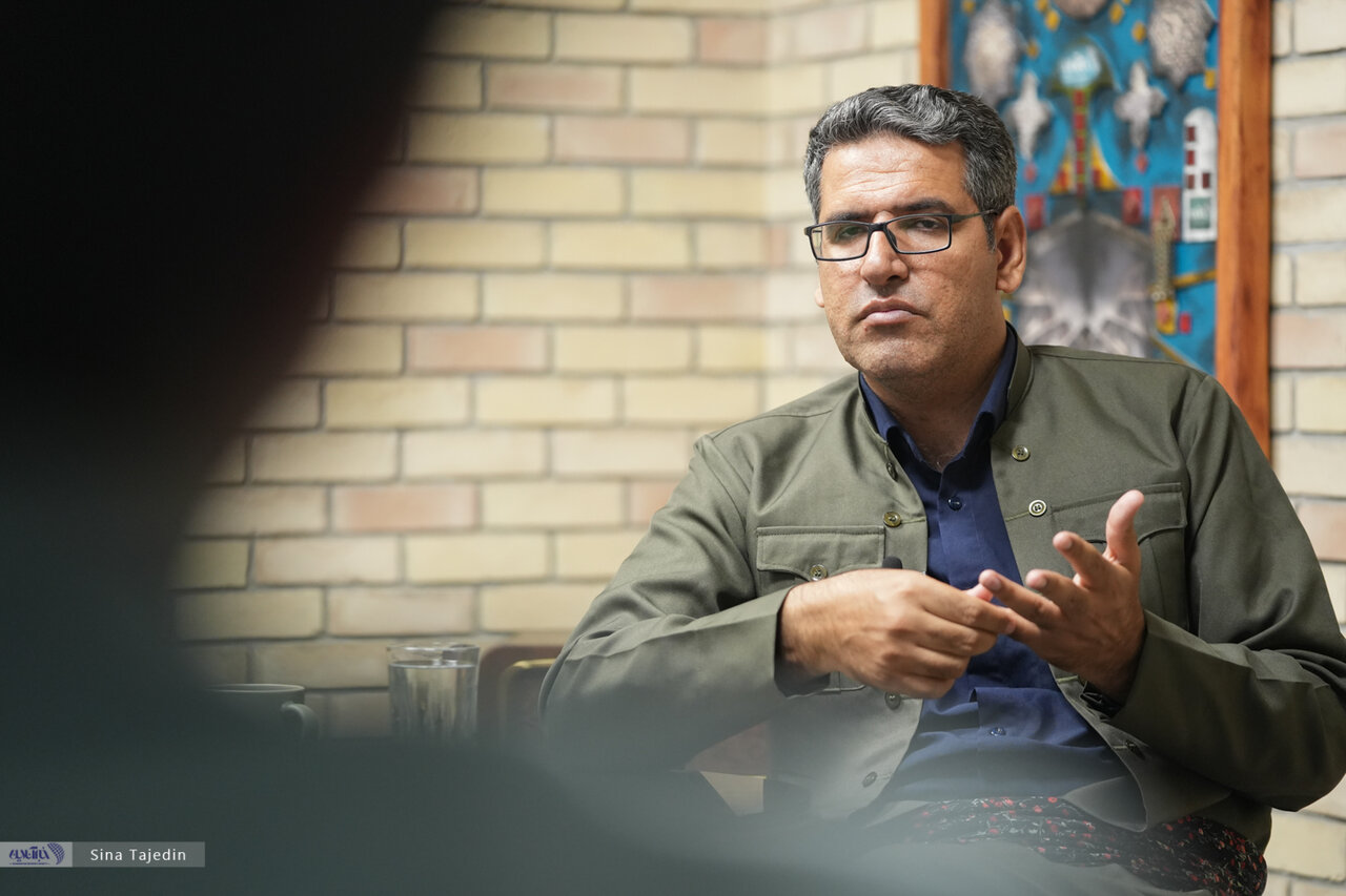 از فیلترینگ تا اقامتگاههای غیرمجاز و شروع جنگ دوازده روزه؛ مشکلات صنعت گردشگری کدامند؟/ «با افزایش تورم سفر رفتن از برنامه خانوادهها حذف شده است»