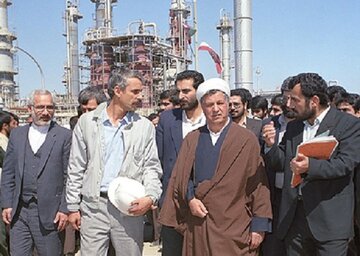 خاطرات هاشمی: وزیر اطلاعات گفت منافقین درصدد جلب نظر آمریکا برای حمله به ایران هستند