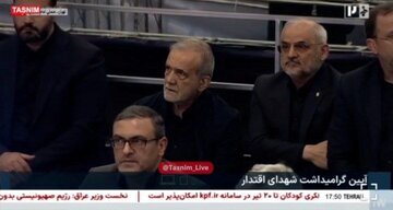 حضور پزشکیان در میان عزاداران حسینی تبریز