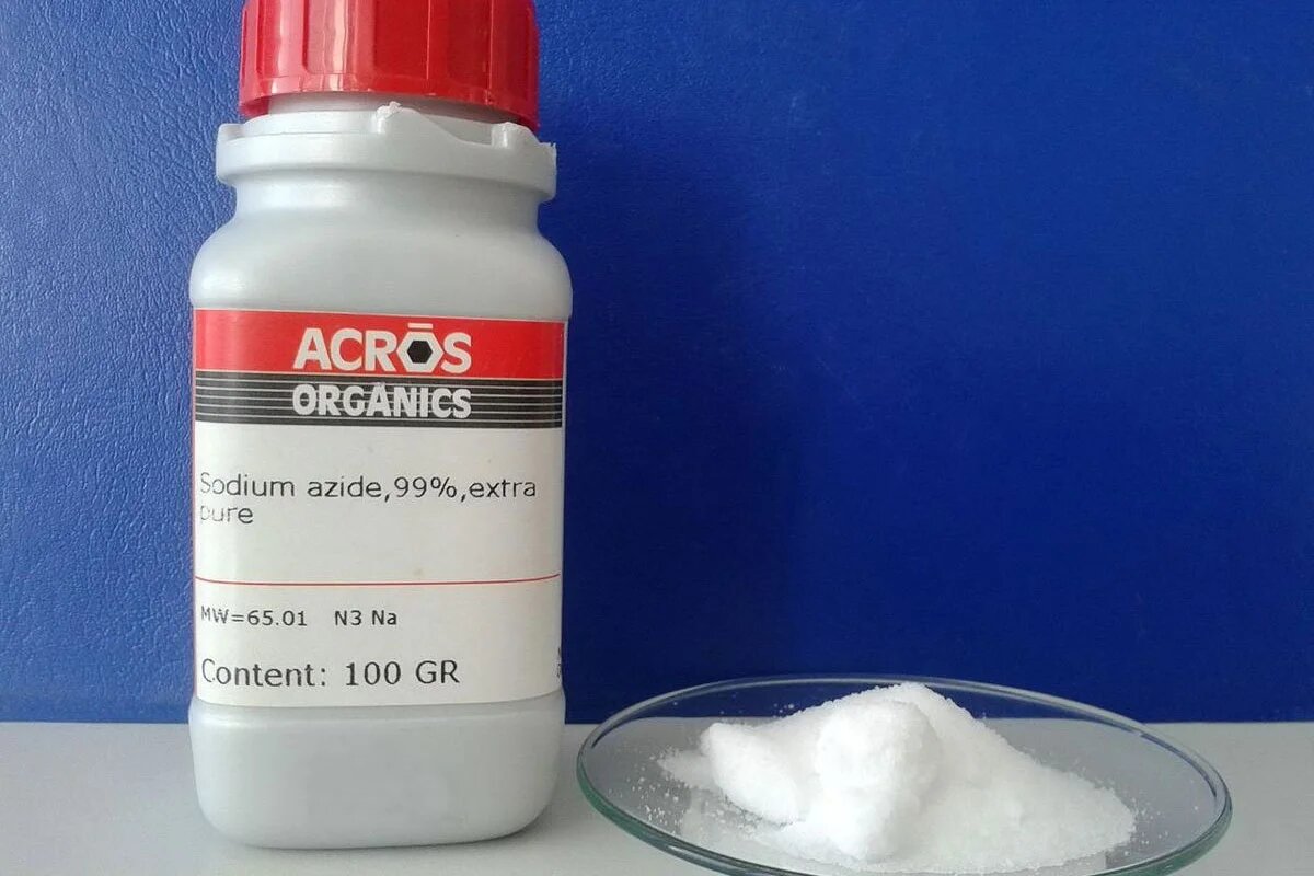 پودر بکار رفته در ایربگ خودرو چیست؟ /عکس