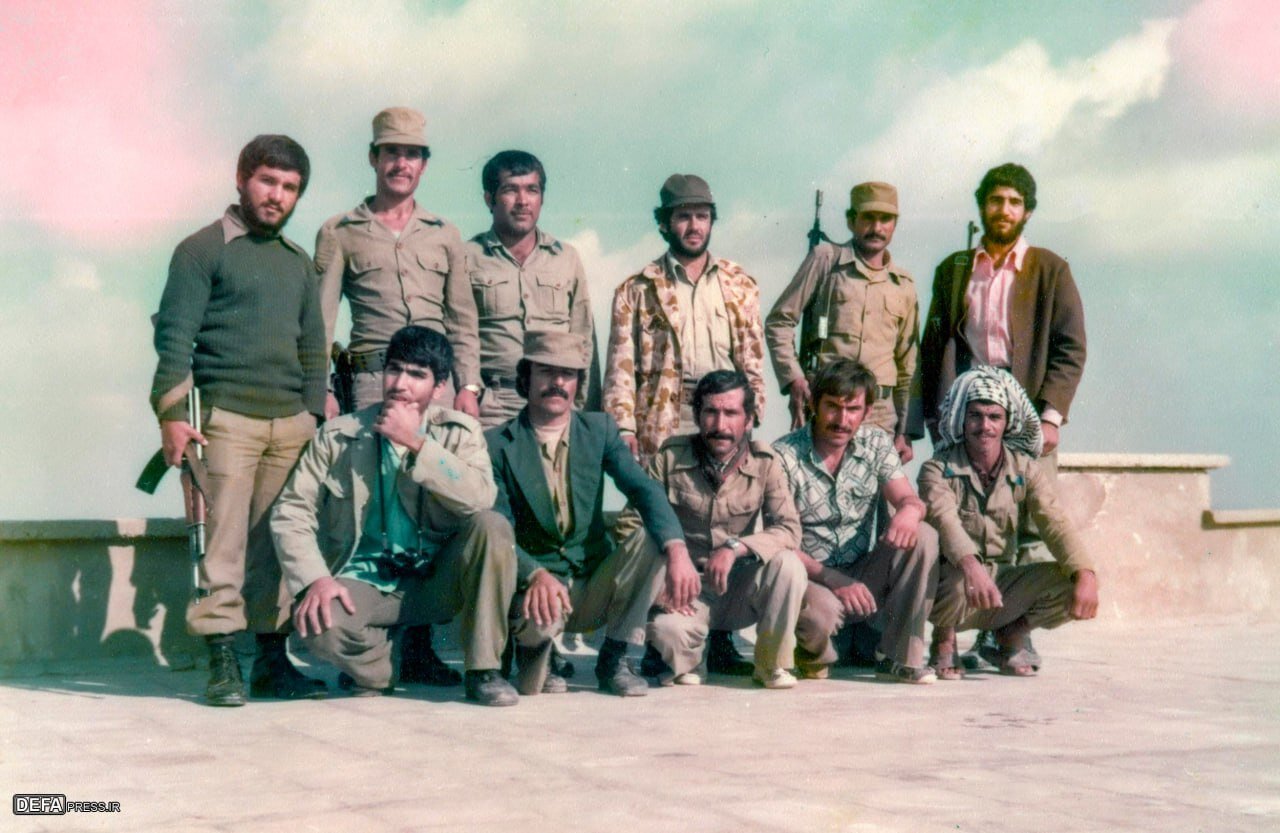 عکس/ غلامعلی رشید در کنار صیاد شیرازی در دوران دفاع مقدس