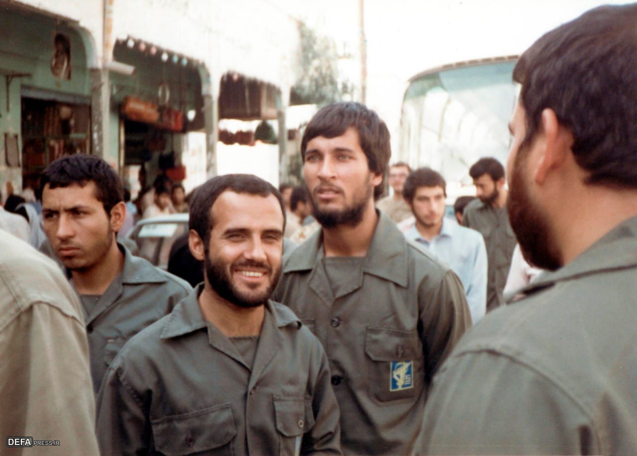 عکس/ غلامعلی رشید در کنار صیاد شیرازی در دوران دفاع مقدس