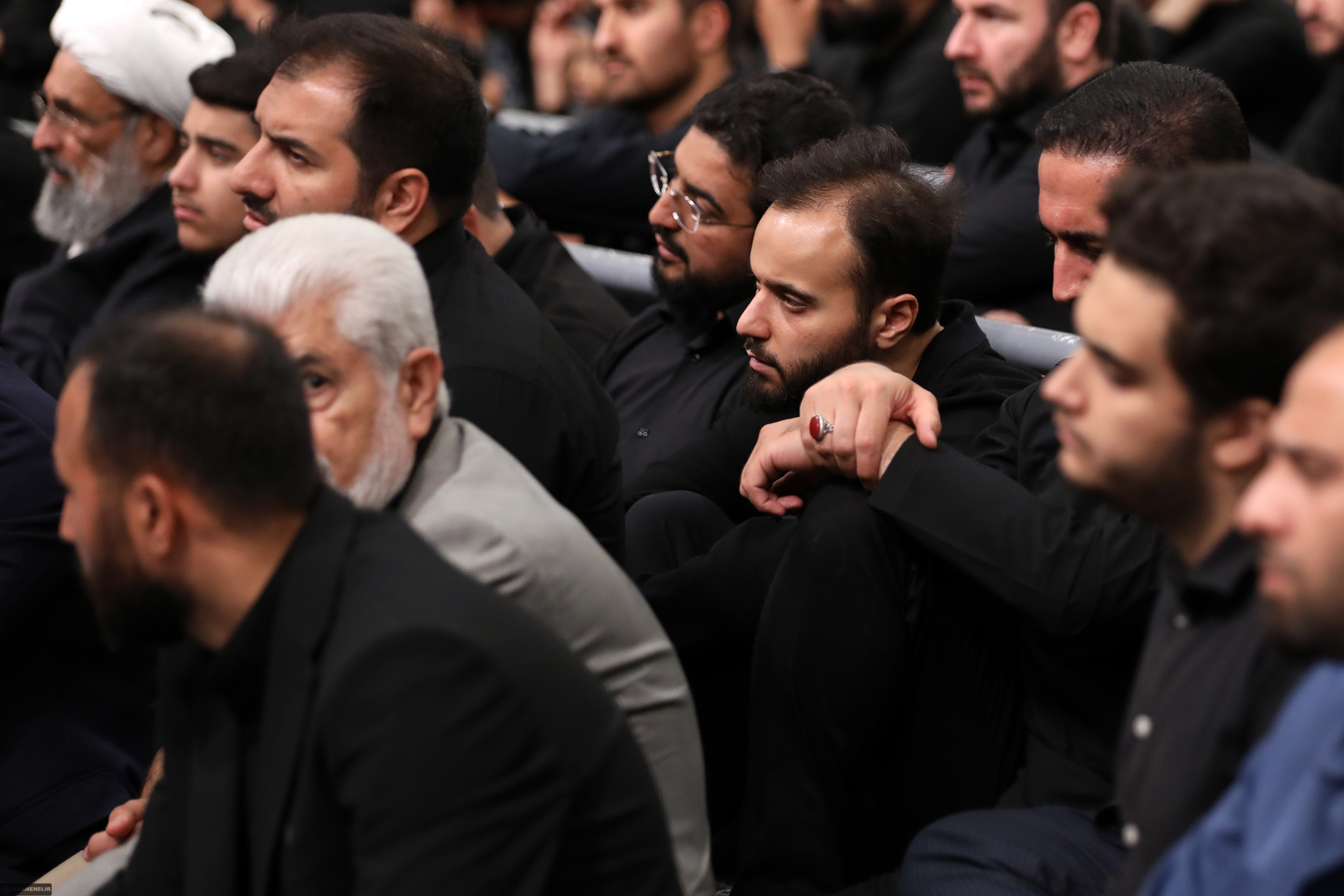 تصاویری از حضور فرزندان شهید سلیمانی در مراسم عزاداری بیت رهبری