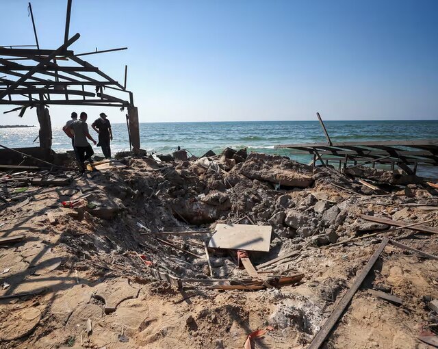 جنایت هولناک اسرائیل در غزه به روایت گاردین: بمب ۵۰۰ تنی بر سر یک کافه!/عکس