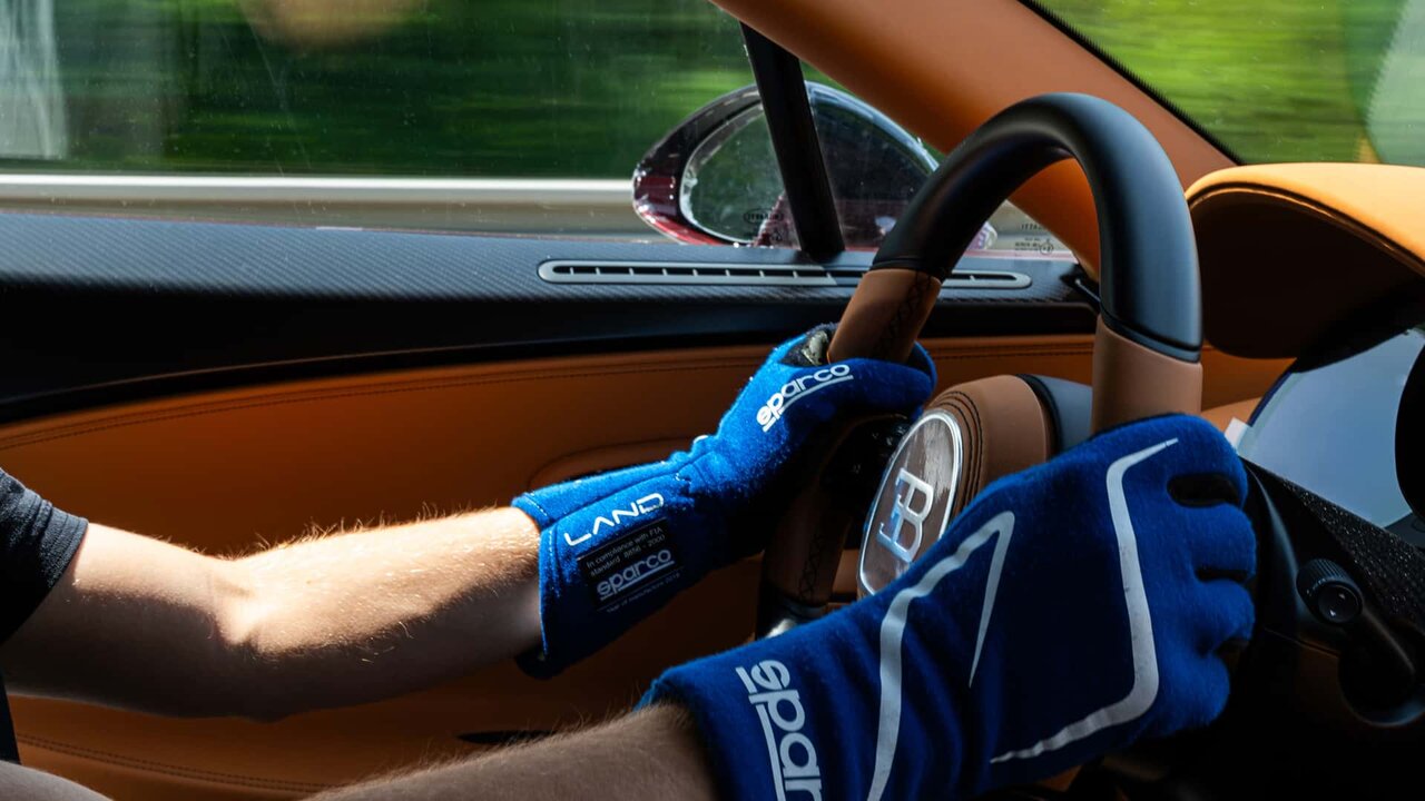 آزمایش جالب بوگاتی پیش از تحویل به مشتری /عکس