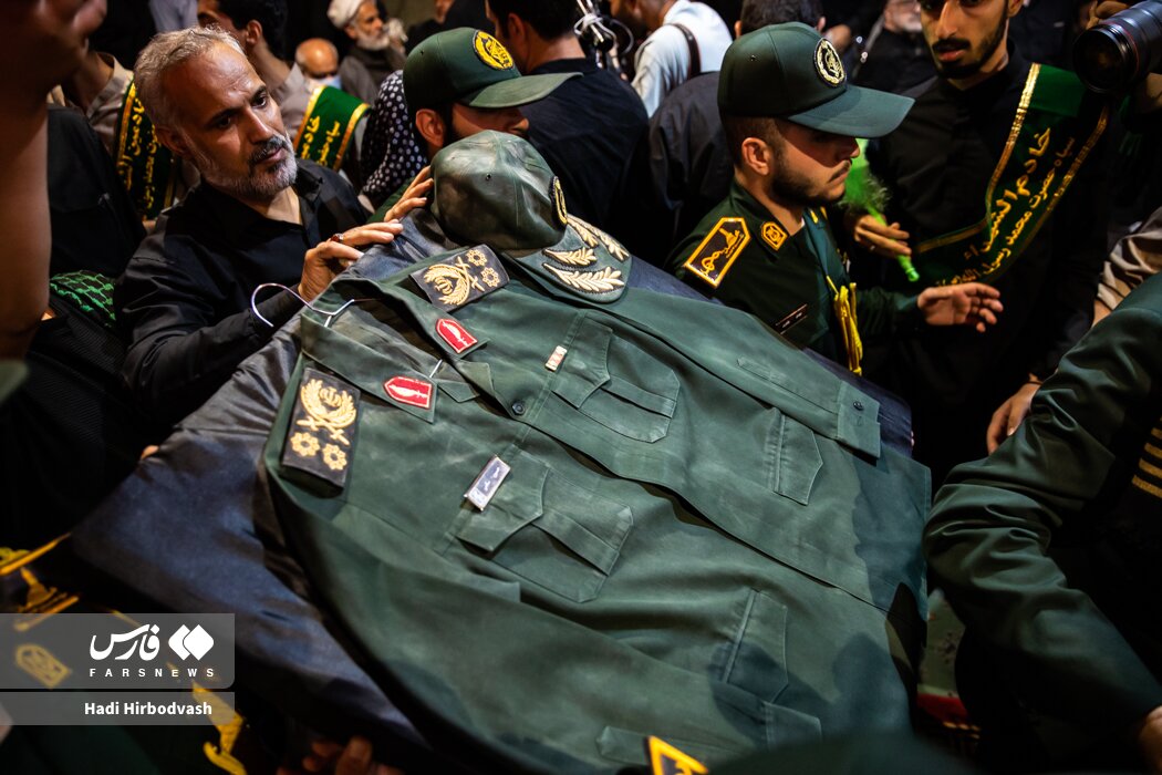 تصویری از لباس شهید سلامی در هنگام شهادت