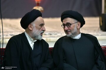 روایت ابطحی از مراسم شب عاشورا در مرقد امام / از حضور رهبری در مراسم عاشورا خبری نداشتیم