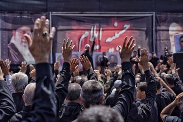 طنین اشک و ارادت در ایلام؛ عزاداری باشکوه مردم در روز عاشورا