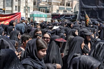 طنین اشک و ارادت در ایلام؛ عزاداری باشکوه مردم در روز عاشورا