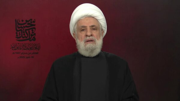 شیخ نعیم قاسم: حزب‌الله سلاح خود را زمین نخواهد گذاشت