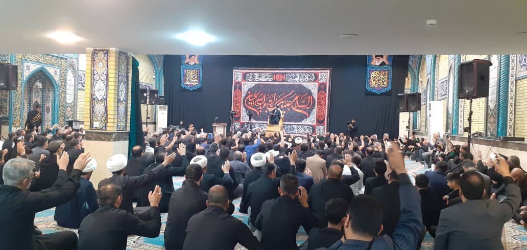 تصاویر | حضور استاندار خوزستان در عزاداری شب عاشورا؛ از حصیرآباد تا هیئتهای خرمشهری و قشقایی