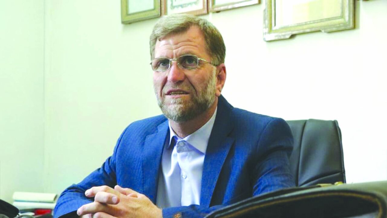سه نسخه کلیدی یک اقتصاددان برای ترمیم اقتصاد ایران/ عزتی: به بخش خصوصی و سرمایه گذاران خارجی توجه ویژه شود