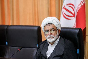 رئیس کمیسیون انرژی مجلس: تحریمهای نفتی واشنگتن تشریفاتی است / راههای خنثیسازی تحریمها را بَلد هستیم