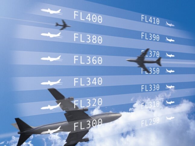 راز نظم در آسمان / چرا هواپیماها در آسمان با یکدیگر برخورد نمیکنند؟ راز نظم در آسمان / چرا هواپیماها در آسمان با یکدیگر برخورد نمیکنند؟