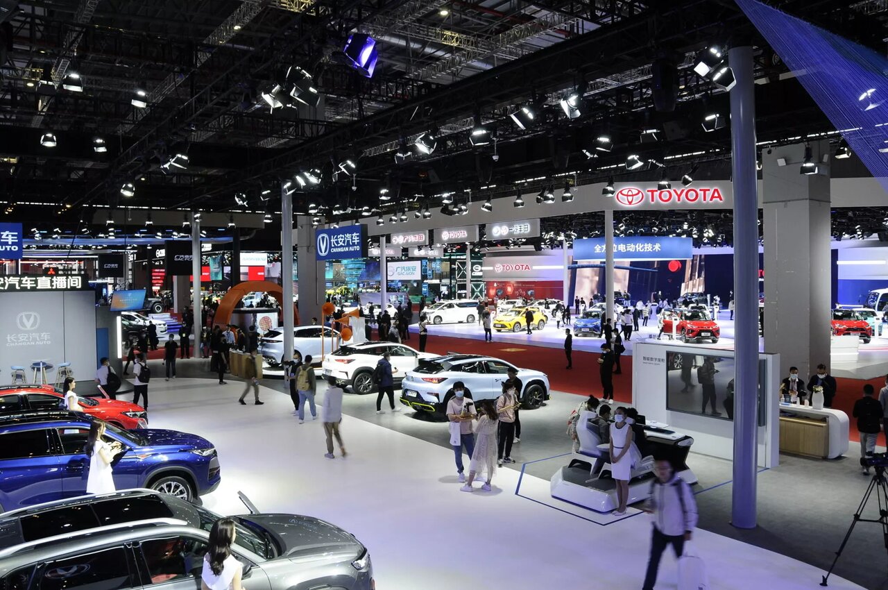 فقط برترینها زنده میمانند / تیغ رقابت روی گلوی خودروسازان چینی