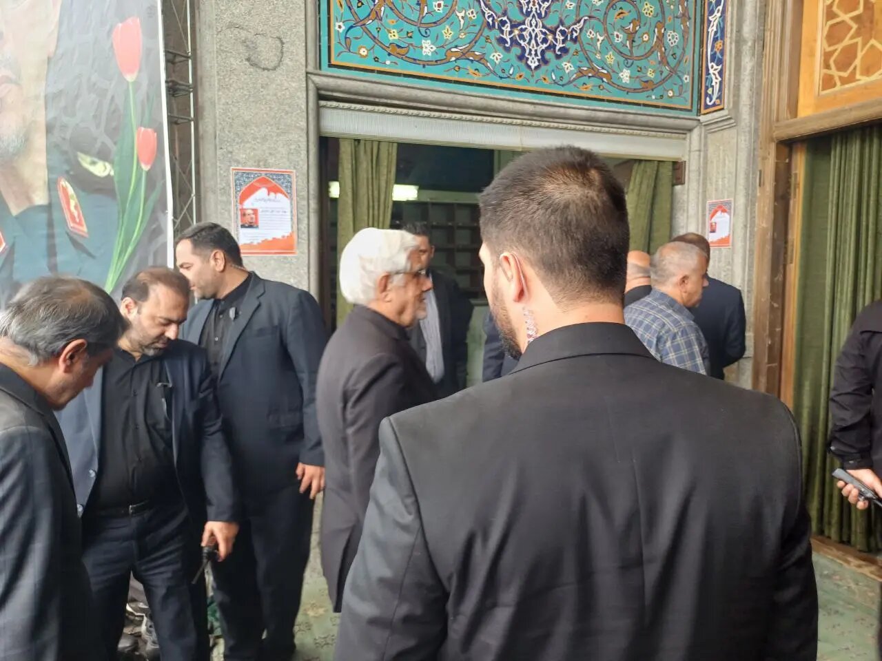 تصاویری از مراسم گرامیداشت فرماندهان شهید قرارگاه مرکزی خاتمالانبیاء / عارف و وزیر بهداشت هم بودند