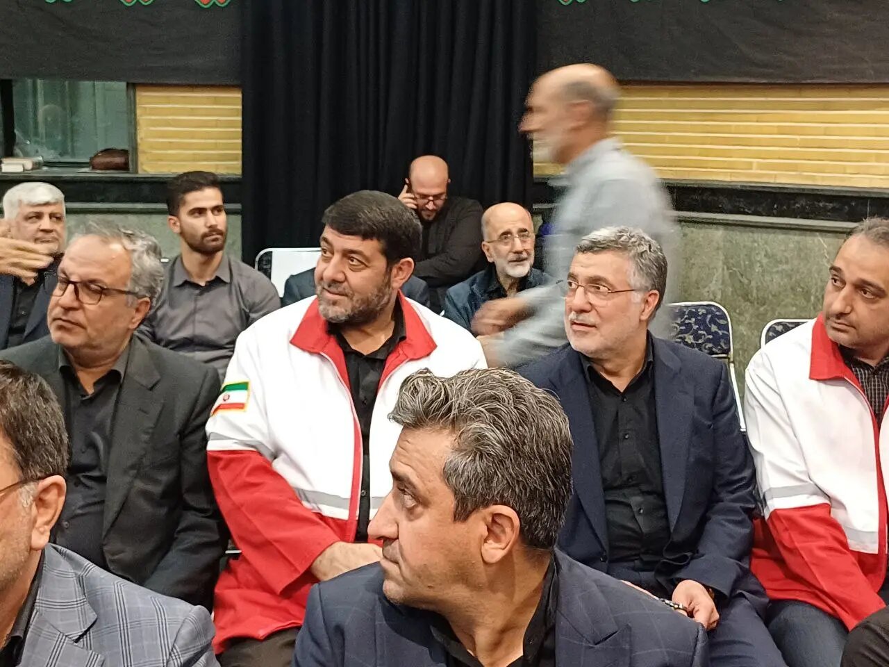 تصاویری از مراسم گرامیداشت فرماندهان شهید قرارگاه مرکزی خاتمالانبیاء / عارف و وزیر بهداشت هم بودند