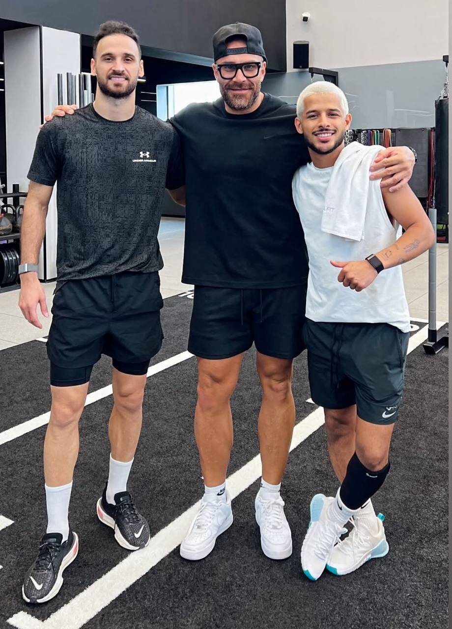 عکس | تمرین قایدی با ستاره محبوب پرسپولیسیها؛ رونمایی از استایل خاص باشو