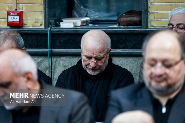 روسای دو قوه در مراسم بزرگداشت شهدای قرارگاه خاتم الانبیاء/ وزیر اطلاعات و فرمانده کل سپاه هم آمده بودند