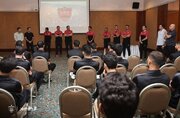 عکس| معارفه وحید هاشمیان در جمع پرسپولیسی‌ها