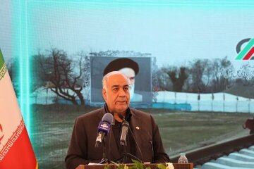 جهش بی‌سابقه در توسعه حمل‌ونقل ریلی ایران /اجرای ۳۵۲۶ کیلومتر ریل‌گذاری جدید در کشور