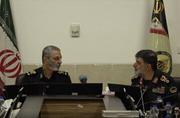 تجلیل از اقدامات هوشمندانه و مقتدرانه پلیس / نقش راهبردی فراجا در تأمین امنیت ملی