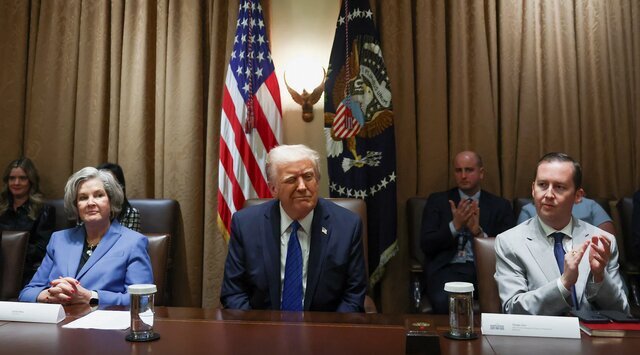 دستیار ارشد ترامپ متولد شوروی است؛قدرتمندترین مردی که نامش را شنیدهاید....