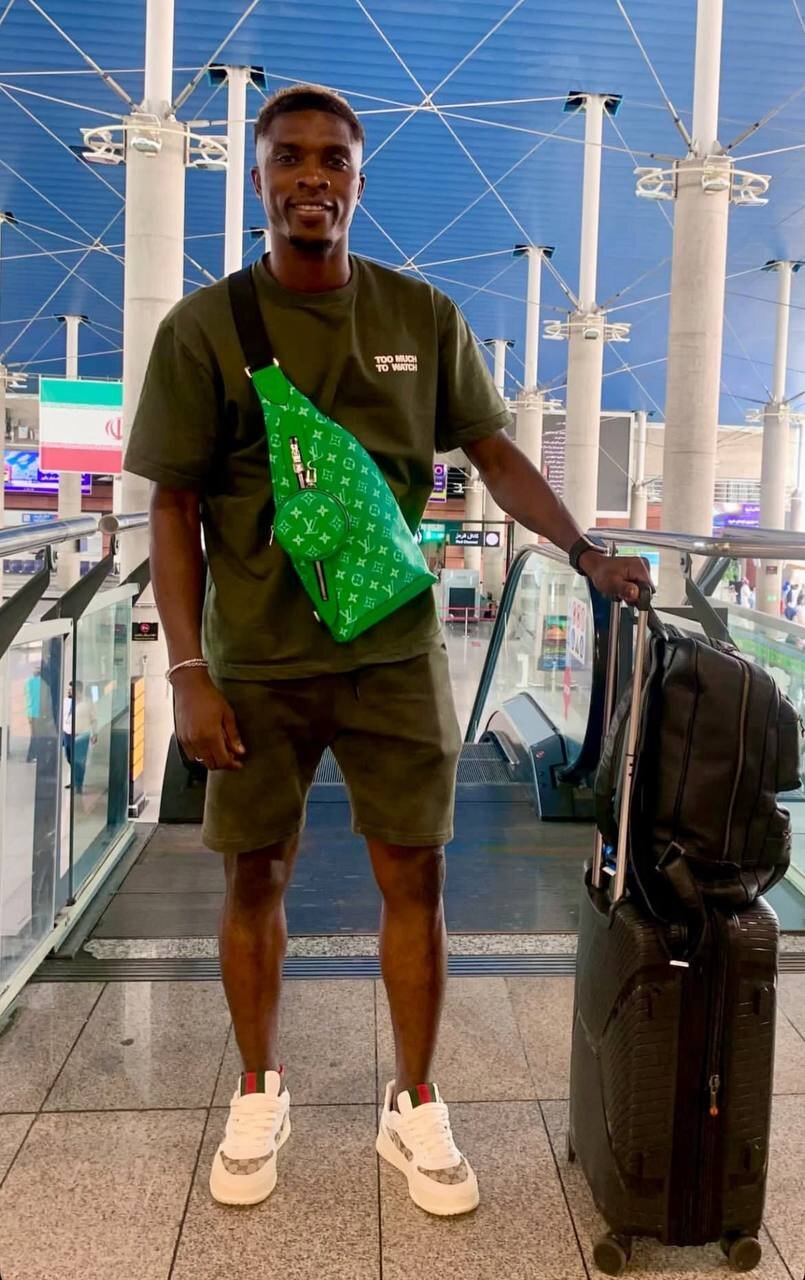 عکس | مهاجم خارجی استقلال به تهران رسید