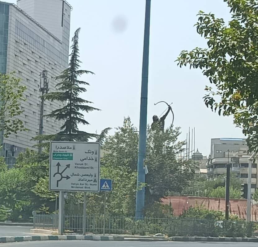 آقای شهردار بعنوان یک ایرانی غیرتمند، که هستید، خواهشا استعفا بفرمایید!