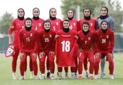 ببینید | سلام نظامی بانوان فوتبالیست ایران
