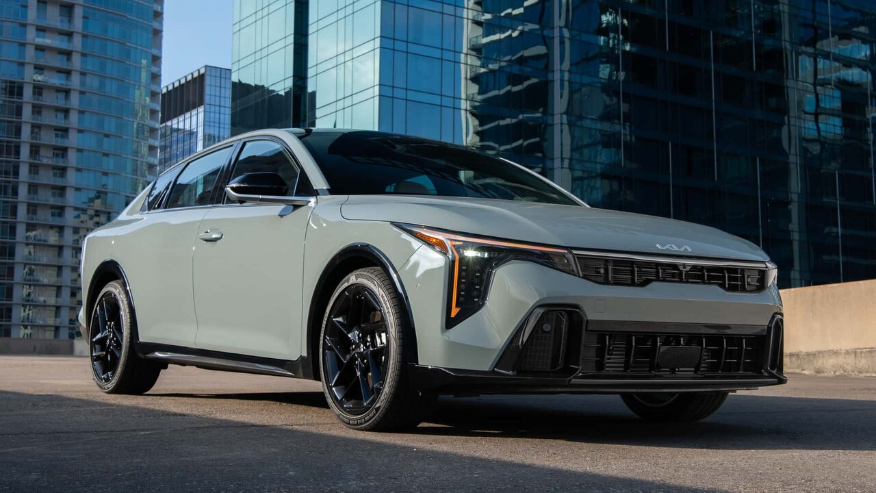 مردم آمریکا به جای تارا و شاهین سوار این خودروها میشوند / ارزانترین خودروهای بازار آمریکا در سال ۲۰۲۵ عکس