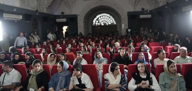 کارگردان سینما: کسانی را که از ۱۳۸۸ تاکنون آزارم دادند، نمی‌بخشم