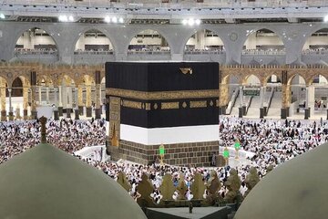 تغییر قبله به سمت کعبه معظمه برای دشمنان اسلام شکننده بود!