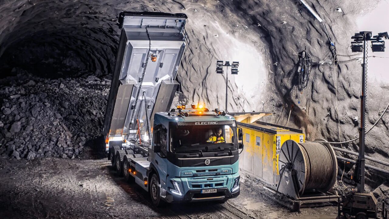 انواع کامیونهای معدن در ایران را بشناسید /عکس