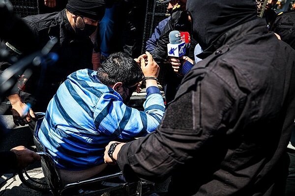 ببینید | زمینگیر شدن شرور سابقهدار در شهرری با شلیک پلیس