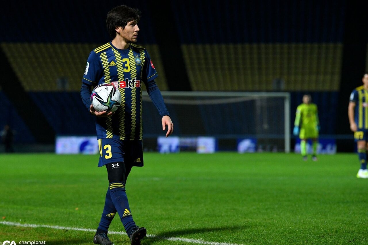 مدافع ازبکستان در آستانه پیوستن به پرسپولیس