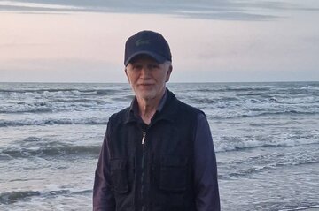 جاسوسان محل استراحت شهید عسگری را هم میدانستند/ موشک دقیقا به پذیرایی اصابت کرد/ او از پایه گذاران سازمان «سپند» و مشاور رهبری در مذاکرات برجام بود جاسوسان محل استراحت شهید عسگری را هم میدانستند/ موشک دقیقا به پذیرایی اصابت کرد/ او از پایه گذاران سازمان «سپند» و مشاور رهبری در مذاکرات برجام بود