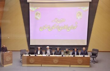 وحدت ملی، برنامه‌ریزی منسجم و مدیریت مصرف انرژی، الزامات اساسی عبور از بحران‌های پیش‌رو است