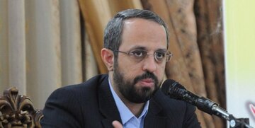 دستیار رئیس مجلس: بخشی از اصلاحطلبان ممکن است به انسجام لطمه بزنند / اجازه ندهیم سکوت حاکم شود