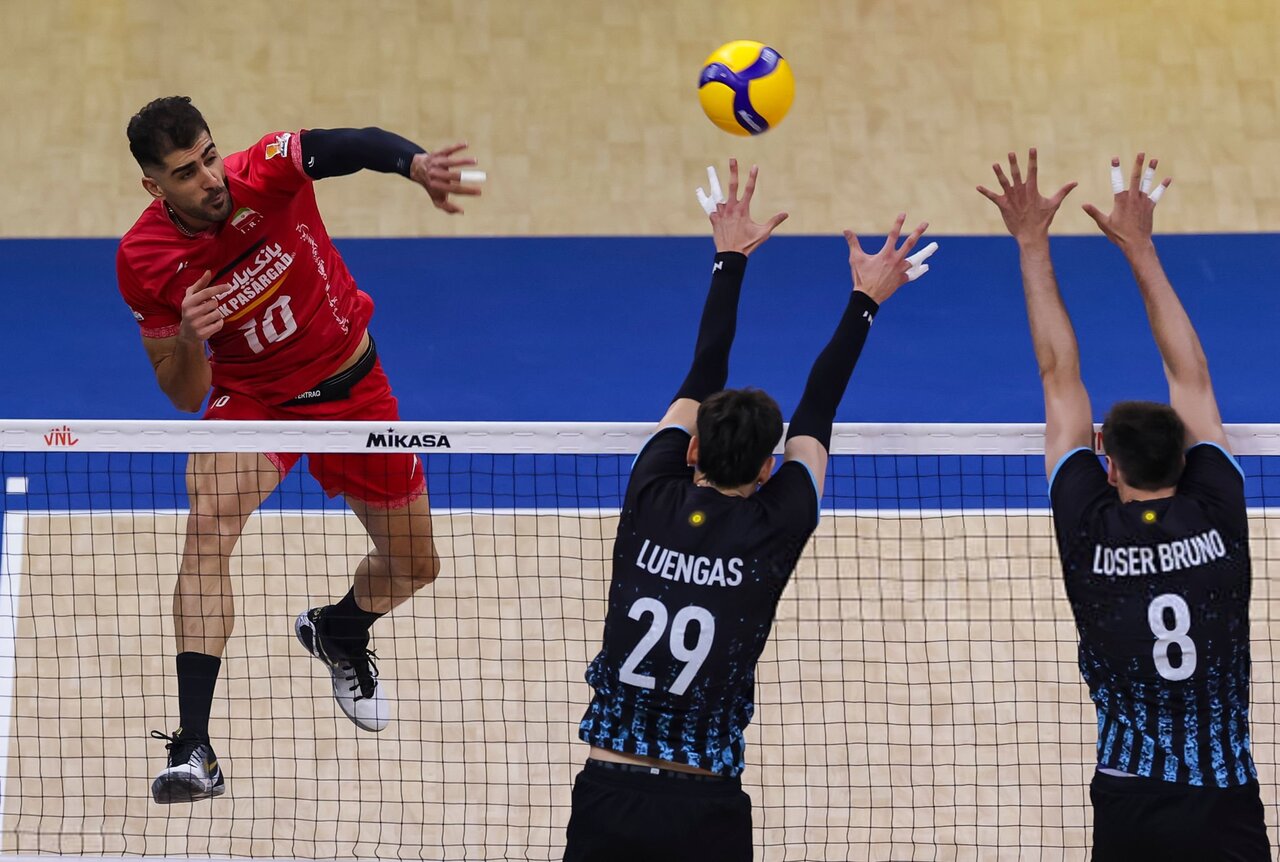 ببینید | ورژن عاشقانه امین؛ ریکاوری روحی جالب امین اسماعیلنژاد در تماس تصویری با همسرش