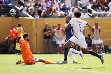 شاهکار چلسی در آمریکا؛ ترمز پسران انریکه کشیده شد!