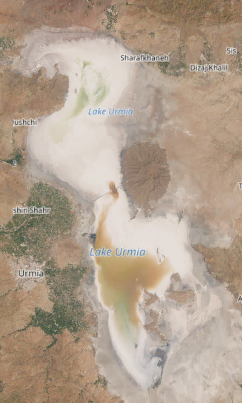 عکس جدید ناسا: دریاچه ارومیه در آستانه خشکی کامل