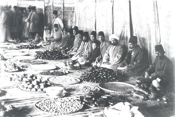 خاطرات ناصرالدین‌شاه: با انیس‌الدوله رفتیم سر دیگ‌ها، قال‌مقال غریبی بود