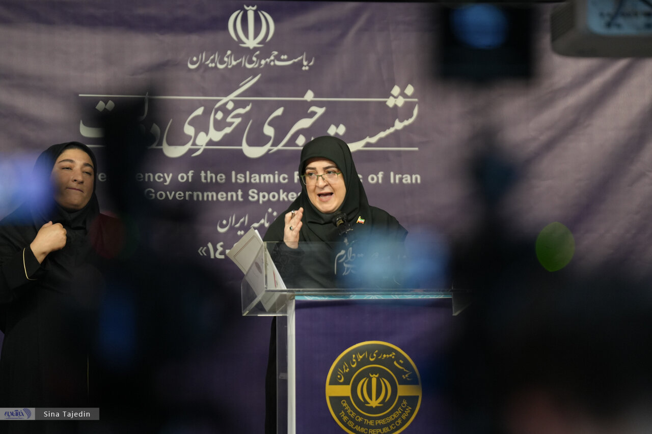 گزارش تصویری / نشست خبری سخنگوی دولت در روزنامه ایران 9