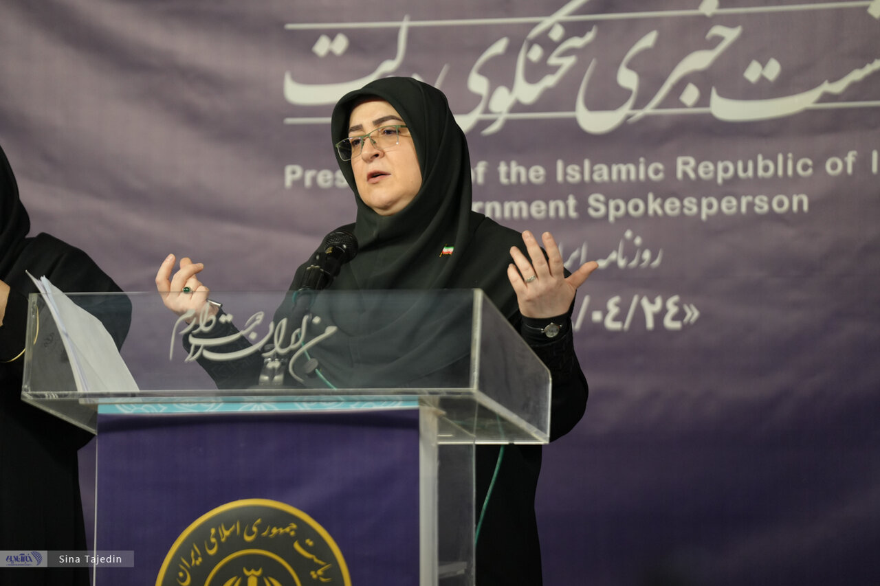 گزارش تصویری / نشست خبری سخنگوی دولت در روزنامه ایران 5