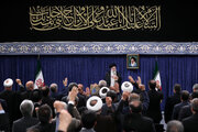 قائد الثورة الإسلامیة : الشعب بمختلف توجهاته السياسية وقف إلى جانب إيران العزيزة